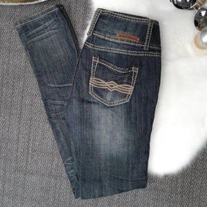 Almost Famous Jeans Size 5